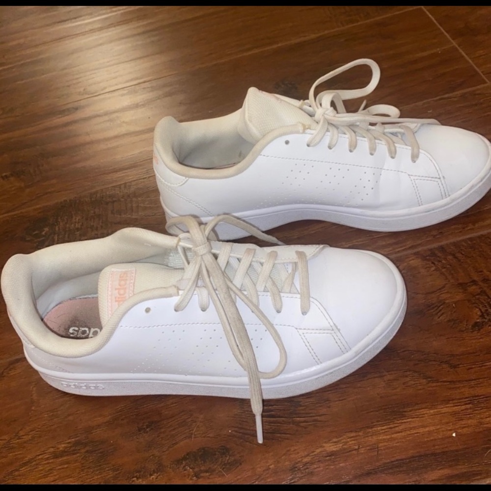 Adidas Sneakers